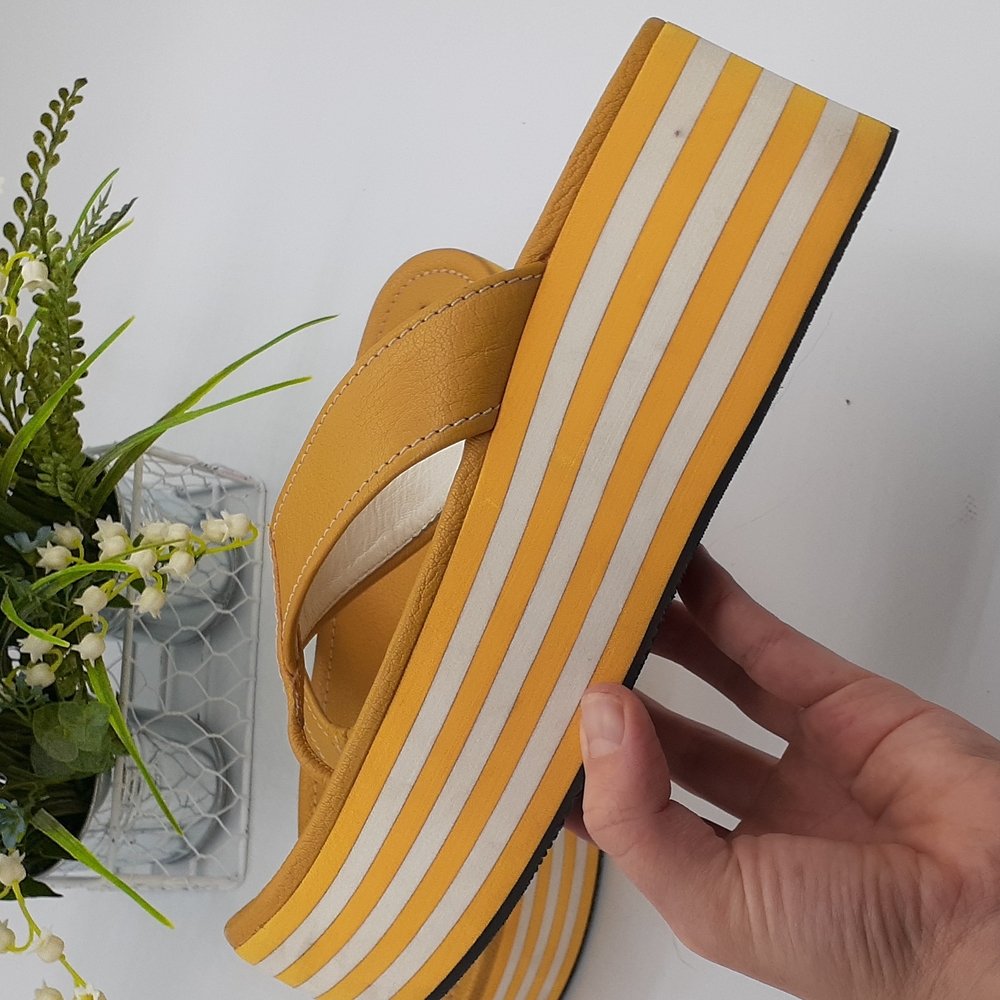Prada vintage 2000s yellow and white platform flip flops size 39 US size 9 - Picture 8 of 13